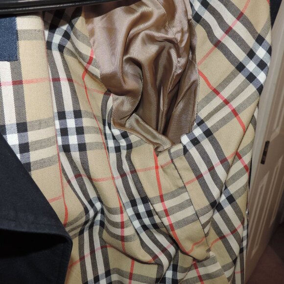 BURBERRY sz 12 Womens Dark Navy Blue Classic Belted Trench Double Breasted - Picture 16 of 16